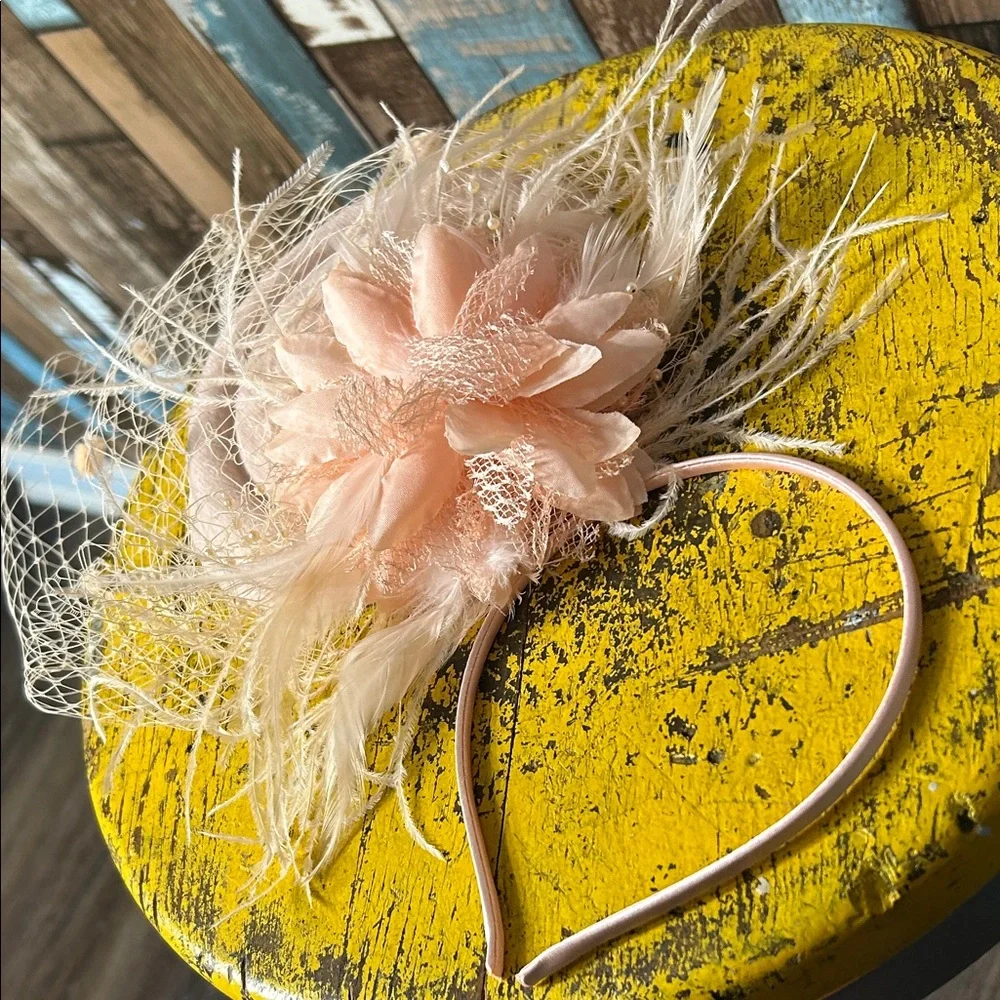 Chic Blush Feather Fascinator Headband - Picture 9 of 13